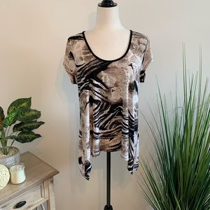 🎉 SALE 🎉 BIZZ GIRL Short Sleeve Top